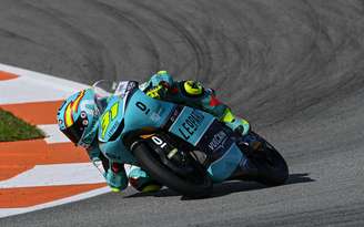 Adrián Fernández durante classificatório do GP de Valência