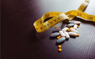 Creatina e whey protein estão entre os suplementos mais utilizados por quem busca ganho de massa muscular