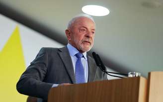 Lula realizou 15 sessões de radioterapia