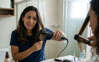 Cheiro de cabelo queimado / SaúdeLab