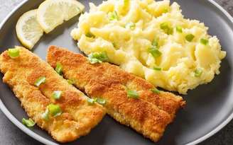 Esse purê é a pedida certa para deixar seus pratos com peixe ainda mais especiais. /