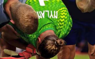 Nyland, goleiro da Noruega, desolado após falhar na eliminação para a Inglaterra.