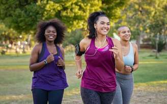 Começar devagar e respeitar os limites do corpo é essencial para evoluir na corrida