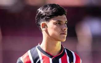 Nicolas Bosshardt, lateral-esquerdo do São Paulo, foi preso após atropelar e matar um idoso em Barueri.