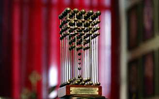 A taça do Sport pelo título do Campeonato Brasileiro de 1987.