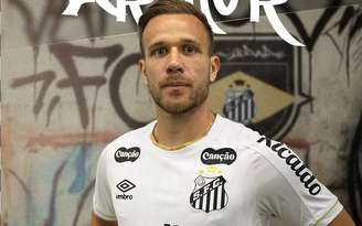 Anúncio de Arthur pelo Santos 