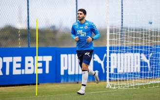 Michel Araújo em treinamento pelo Bahia - 