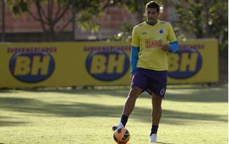 <p>Diego Souza já chegou chateado ao clube, de acordo com Gilvan de Pinho Tavares</p>