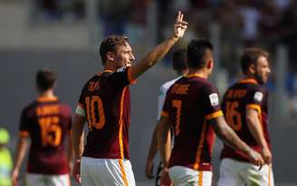 Totti estreou na equipe profissional da Roma em 1993 e, desde então, marcou 307 gols