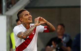 O atacante Paolo Guerrero