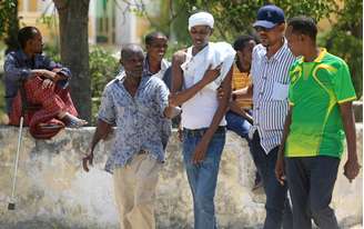Civil fica ferido após explosão próxima ao aeroporto internacional de Mogadíscio, na Somália