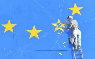 Mural de Banksy crítico ao Brexit desaparece no Reino Unido