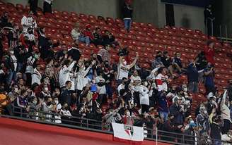 Torcedores já esgotaram setor popular do Morumbi (Foto: Paulo Pinto / saopaulofc.net)