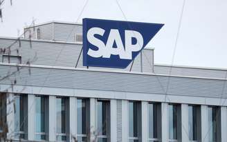 Logotipo do grupo alemão de software SAP está retratado na sede da SAP (Schweiz) AG em Regensdorf, Suíça
22/01/2021 
REUTERS/Arnd Wiegmann