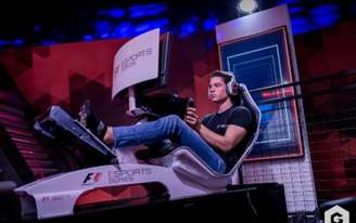 Cem Bolukbasi já competiu por equipes de e-sports da Red Bull e da McLaren 