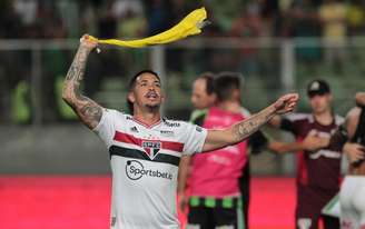 Luciano foi o responsável pelos dois gols que classificaram o São Paulo (Foto: Rubens Chiri / saopaulofc.net)