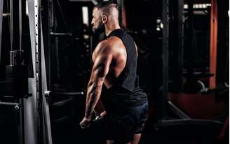 Treinador fala sobre os melhores exercícios para tríceps