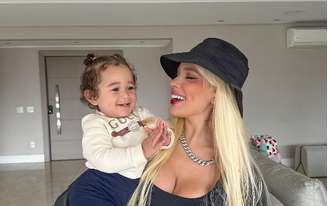 Cecília e sua mãe, Karoline Lima