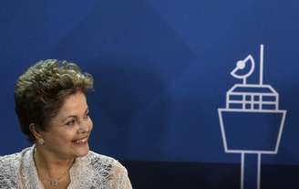 A presidente Dilma Rousseff participa de um evento no aeroporto do Galeão no Rio de Janeiro, no início do mês. 02/04/2014