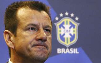 Dunga, anunciado como técnico do Brasil em 22 de julho, fará a 1ª convocação em 18 ou 19 de agosto.