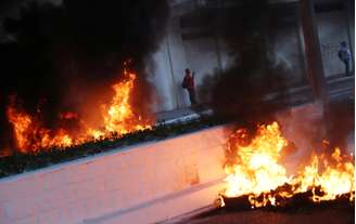 Pneus em chamas em protesto contra a reforma da Previdência em São Paulo
14/06/2019
REUTERS/Nacho Doce