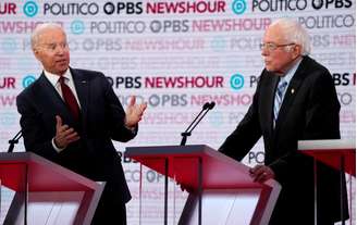 Biden (à esquerda) e Sanders participam de debate entre presidenciáveis democratas
19/12/2019
REUTERS/Mike Blake