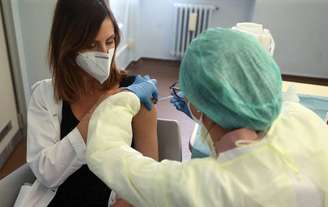 A Itália é o segundo país da União Europeia em número total de vacinados