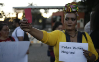 Manifestação "Cartão Vermelho para o Racismo", em Brasília, em apoio ao jogador do Real Madrid Vinicius Junior, alvo de ataques racistas na Espanha