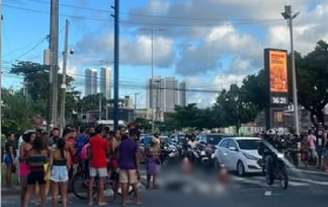 Homem morre após ser atropelado e ter cabeça esmagada por caminhão