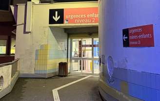 Foto da entrada do hospital Hautepierre, em Estrasburgo, na França 