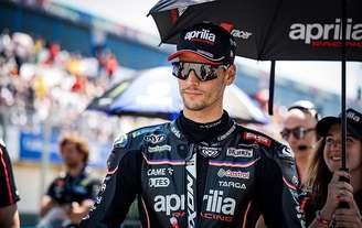 Lorenzo Savadori é piloto substituto e de testes da Aprilia.