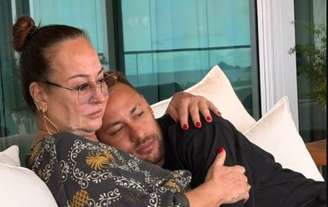 Neymar e sua mãe Nadine