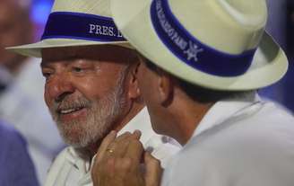 Lula assistiu ao desfile da Acadêmicos de Niterói na Sapucaí