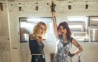 Lambrini Girls anunciam seu segundo disco e lançam a explosiva “Bang Bang Bang”