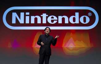 <p>"Não estamos planejando lançar nenhum hardware e nossa principal atividade na E3 será apresentar e deixar as pessoas vivenciar nossos softwares", disse o presidente da Nintendo, Satoru Iwata </p>