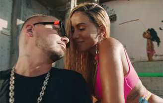 Veja Rebola Bola clipe de Anitta J Balvin e Tropikillaz