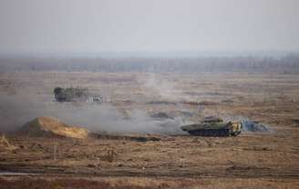 Rússia está fazendo exercícios militares em áreas próximas às fronteiras com a Ucrânia