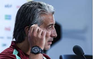Treinador da Suíça fala sobre preparação da equipe para o jogo com a Argentina.