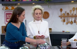 Ana Maria Braga ironiza repórter ao vivo: 'Que olhinho, menina?'