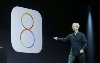 <p>O CEO da Apple Tim Cook inicia a apresentação do novo iOS 8</p>