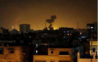 Sete combatentes palestinos morreram e dois eram considerados desaparecidos após ataques na aéreos israelenses na madrugada de domingo para segunda-feira na Faixa de Gaza