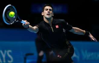 Novak Djokovic durante partida do ATP World Tour Finals contra Marin Cilic em Londres, nesta segunda-feira. 10/11/2014