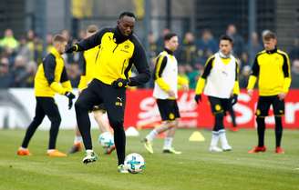 Bolt participou de treino no Borussia Dortmund em março