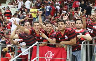 Torcida do Flamengo comemora vitória diante do Ceará, pela 16ª rodada do Campeonato Brasileiro 2019