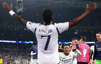 Vini Jr. comemora gol durante final da Liga dos Campeões