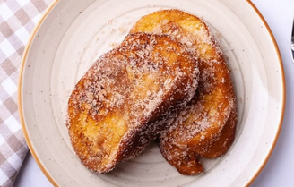 Aprenda a fazer rabanada com menos óleo na air fryer