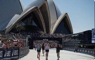 Prova termina em frente à Sydney Opera House (Foto: TCS Sydney Marathon)