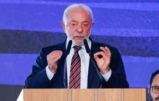 Lula também criticou privatização da Eletrobras