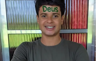 Wesley de Jesus Batista ficou conhecido nas redes depois de compartilhar um vídeo mostrando sua reação e de seus pais à aprovação em Medicina na USP