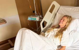 Vanessa Huppenkothen no leito de hospital: alívio após alguns dias de sofrimento